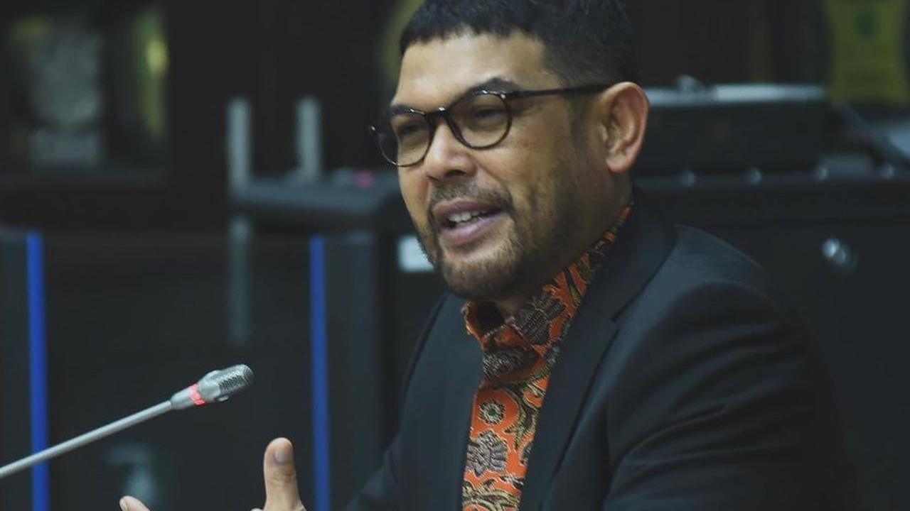VIDEO: Tenang Kalem Nasir PKS, Beri Nasihat Bijak ke Jenderal Pimpinan Lemdiklat Polri di Rapat DPR