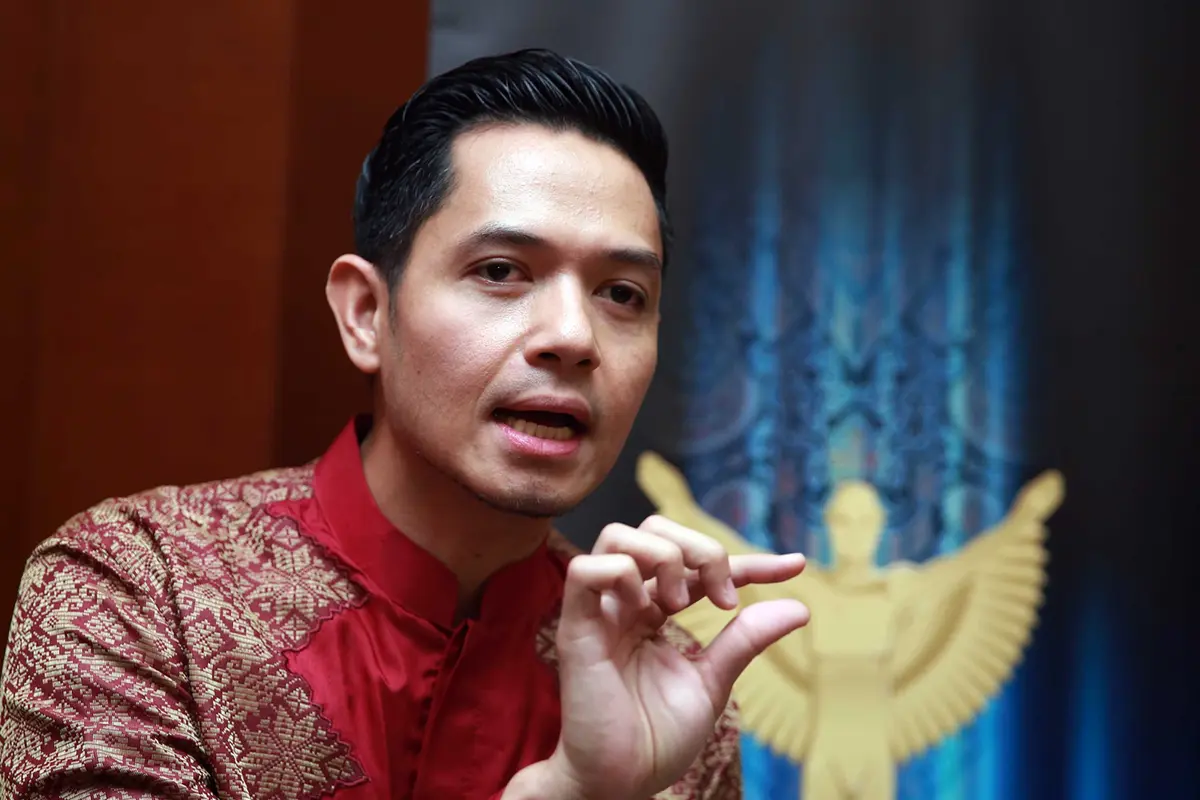 [Bintang] Dude Harlino