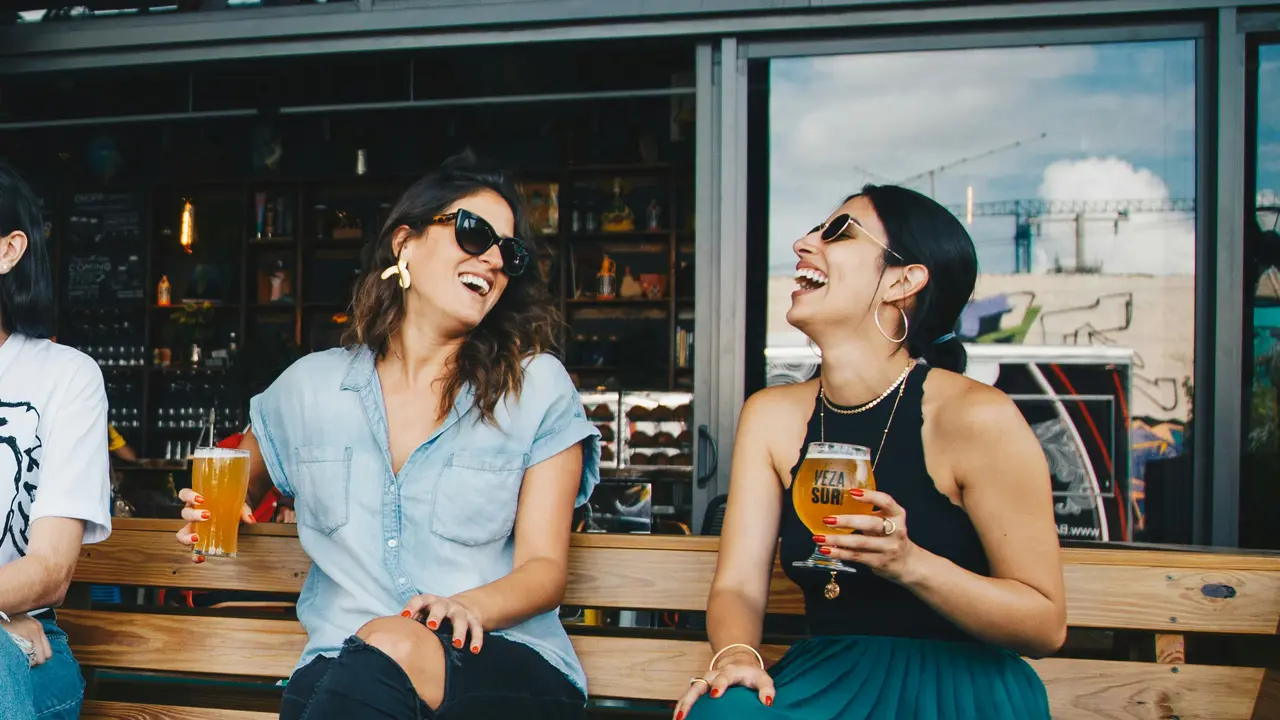 4 Zodiak dengan Selera Humor Terbaik yang Selalu Bikin Suasana Cair