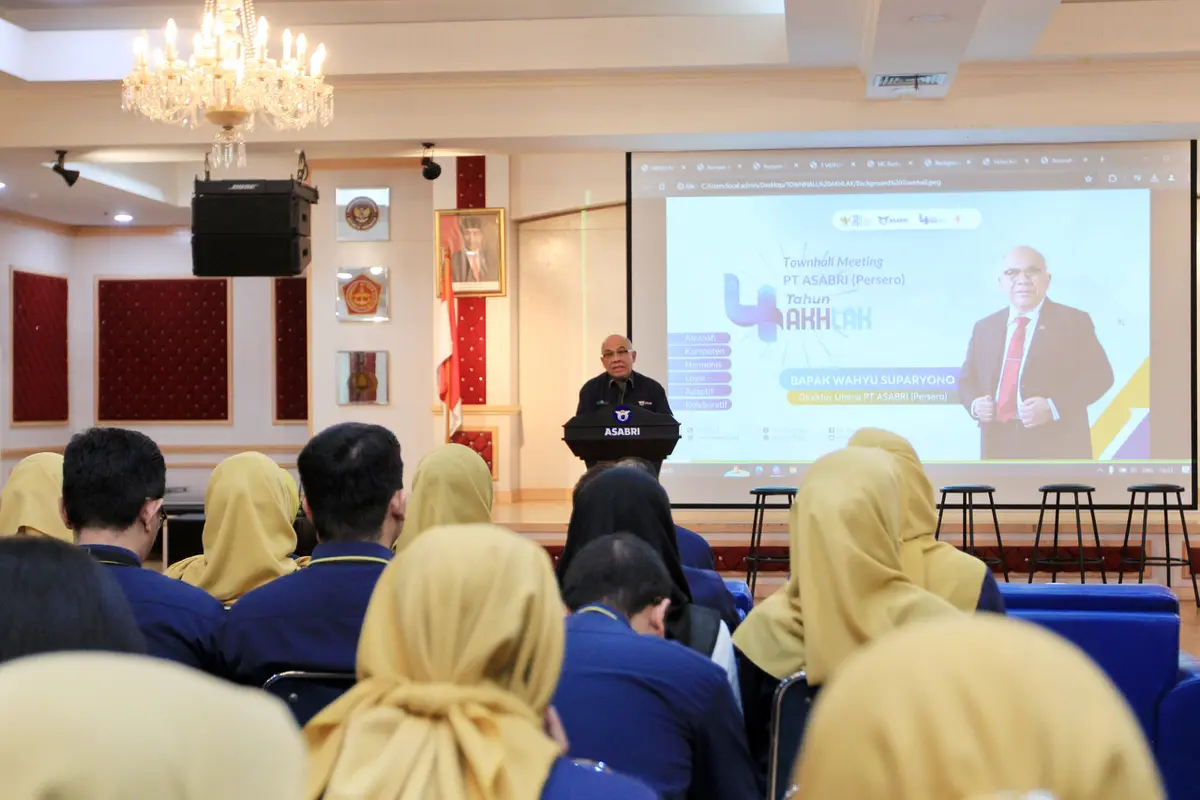 Direktur Utama ASABRI, Wahyu Suparyono, menekankan pentingnya menerapkan AKHLAK dalam setiap aspek pekerjaan