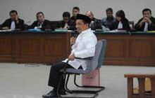 Ekspresi Fuad Amin dicecar JPU terkait suap gas Bangkalan