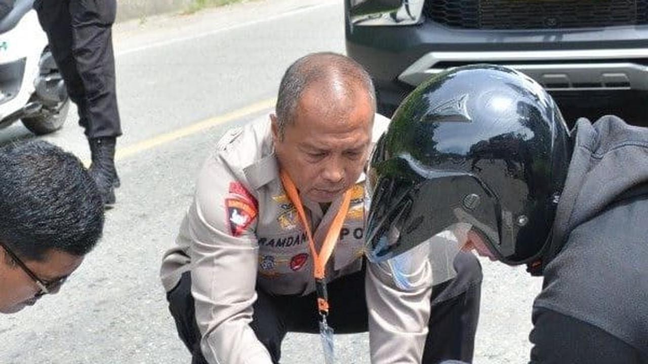 Aksi Heroik Jenderal Polisi di Papua, Tanpa Ragu Turun Mobil Tolong Korban Kecelakaan
