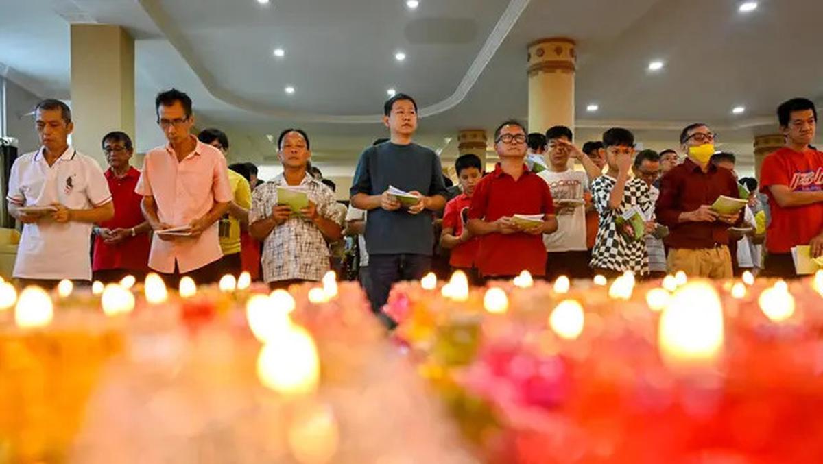 Melihat Prosesi Peringatan Waisak di Wihara Buddha Sakyamuni Banda Aceh