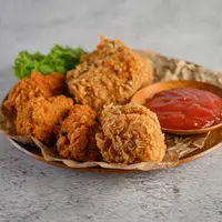 Ayam goreng tepung./Copyright&nbsp;freepik.com/author/jcomp