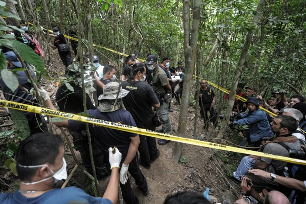 Ratusan Kuburan Massal Ditemukan di Perbatasan Malaysia-Thailand