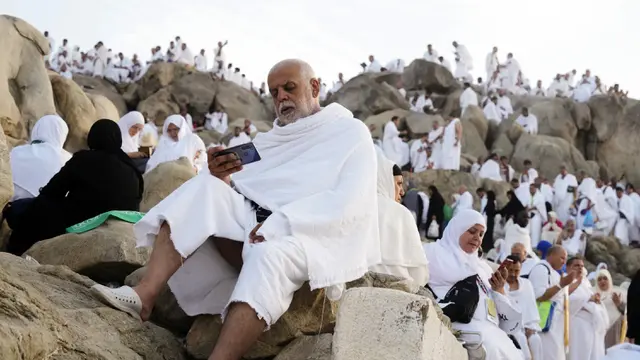 FOTO: Suasana Wukuf Jemaah Haji di Padang Arafah