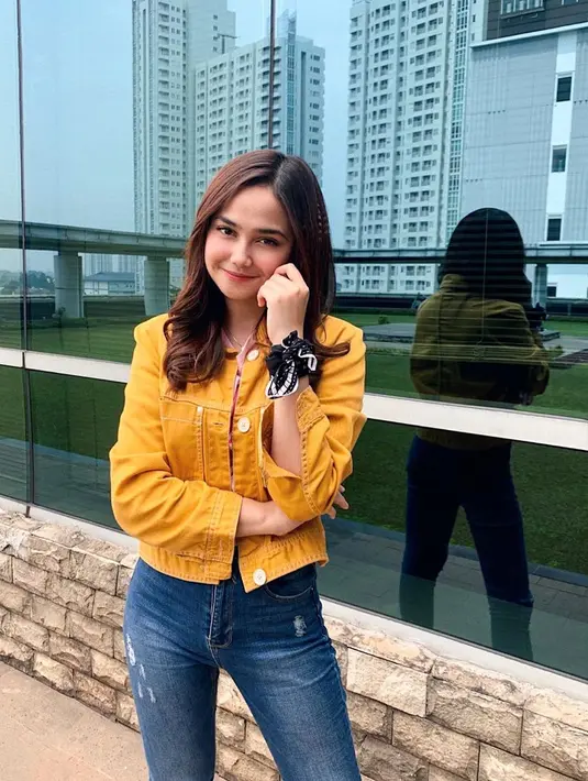 Seperti melansir Kapanlagi.com, Syifa Hadju mengaku memiliki banyak haters. Kini, ia memilih untuk tidak ambil pusing dengan segala komentar mereka terhadap dirinya. (Instagram/syifahadjureal)