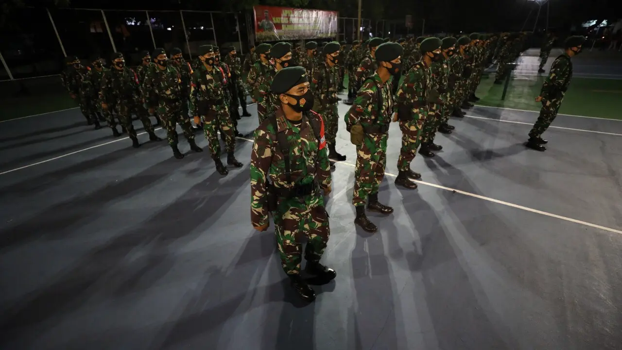 Ketua Satuan Tugas Penanganan COVID-19 Letjen TNI Ganip Warsito meninjau langsung angka lonjakan virus corona di Jawa Tengah, Rabu (2/6/2021).