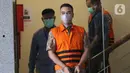 Tersangka suap dan gratifikasi perkara di Mahkamah Agung (MA) 2011-2016, Rezky Herbiyono bersiap menjalani pemeriksaan di Gedung KPK Jakarta, Selasa (29/9/2020). Penyidik KPK melimpahkan tersangka Nurhadi dan Rezky Herbiyono beserta barang bukti kepada tim JPU KPK. (Liputan6.comHelmi Fithriansyah)