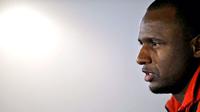 French football national team midfielder and captain Patrick Vieira gestures as he gives a press conference on March 24, 2008 in Clairefontaine-en-Yvelines, near Paris. AFP PHOTO FRANCK FIFE
