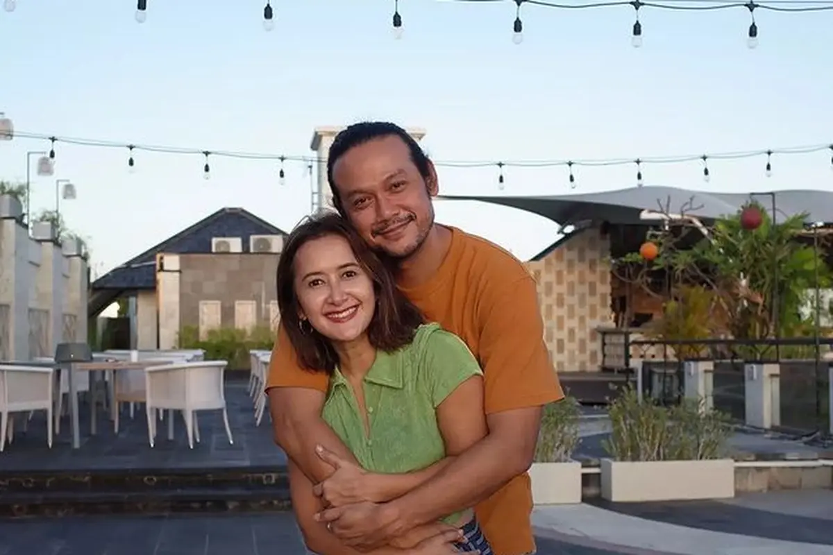 [Fimela] Widi Mulia dan Dwi Sasono