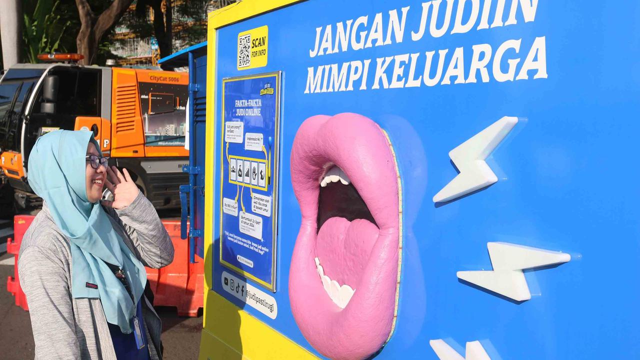FOTO; Kampanye ‘Judi Pasti Rugi’ Sapa Warga Jakarta: Serukan Bahaya Judi Online