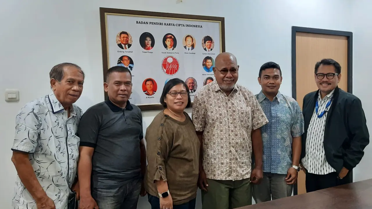 Slamet Adriyadi - Bendahara Umum KCI, Eko Saki – Wakil Bendahara KCI, Tieana Sopacua, General Manager KCI, , Enteng Tanamal, Pendiri & Ketua Dewan Pembina KCI, Isra Ruddin – Kepala Komunikasi dan Informasi KCI, Dharma Oratmangun – Ketua Umum KCI.