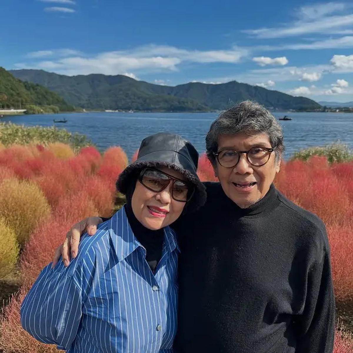 Foto Yanni Mulyaningsih, Ibunda Annisa Pohan yang Awet Muda dan Tetap Stylish di Usia 71 Tahun