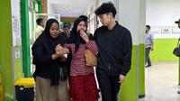 Momen Willie Salim beri bantuan untuk Ibu Affan Kurniawan ojol korban rantis Brimob. [IG: @willie27_]