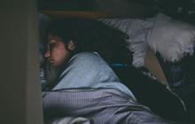 Tidur dengan Lampu Menyala Bikin Kanker dan Obesitas? Ini Kata Pakar