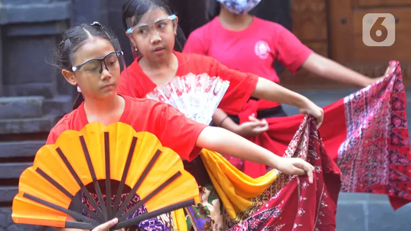 Antusias Anak-Anak Belajar Menari dengan Protokol Kesehatan