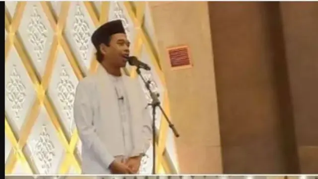 Ridwan Kamil Curhat ke UAS Ada 7 Ribu Alquran Hilang dari Masjid Al-Jabbar