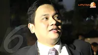 Farhat Abbas: Ayu Ting Ting Nikah Diam-diam Cerai Ngomong-ngomong