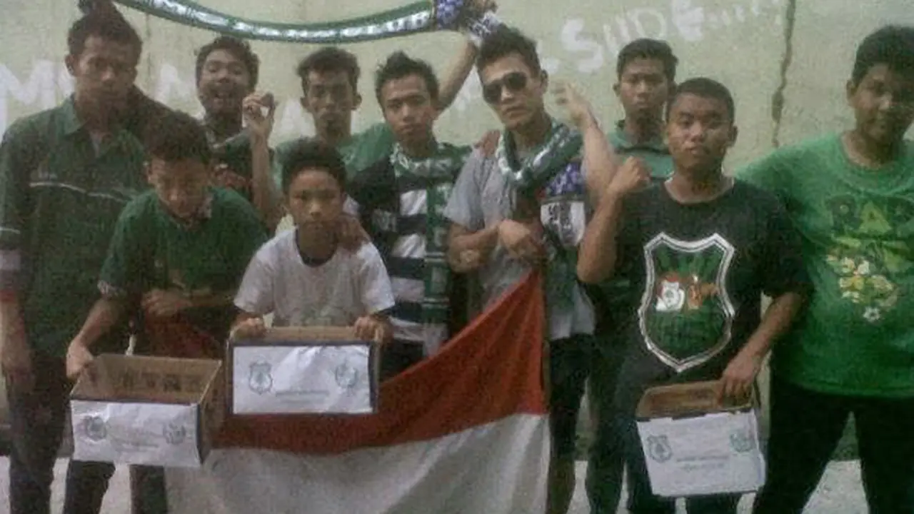 Fans PSMS Medan Peduli Pengungsi Sinabung