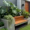 7 Inspirasi Bangku Taman Menyatu dengan Pot Tanaman agar Halaman Rumah Lebih Estetik dan Fungsional