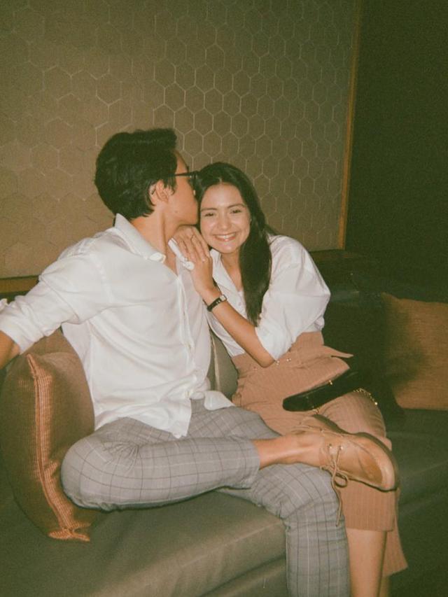 Jarang Tersorot, Ini 5 Potret Manis Amanda Rawles dengan Sang Kekasih