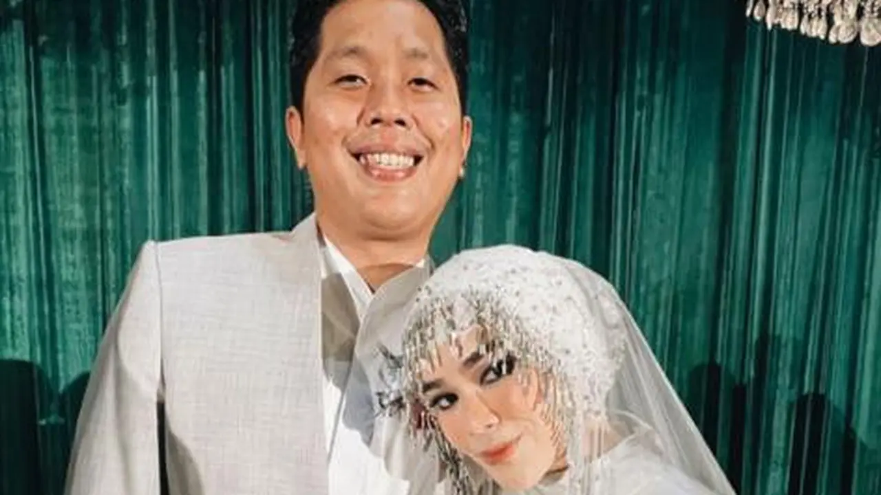 Tiba-tiba Umumkan Nikah, Ini 6 Momen Pernikahan Sivia Azizah Mantan Personel Blink