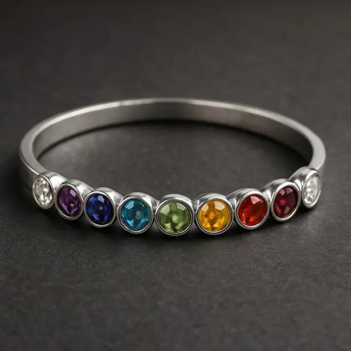 7 Model Gelang Perak yang Timeless, Tetap Stylish Meskipun Tren Mode Berubah