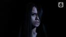 Pemeran film The Sacred Riana 2: Bloody Mary, Riana saat jumpa pers di Jakarta, Kamis (21/7/2022). The Sacred Riana 2: Bloody Mary merupakan film bergenre horor fantasi. (Liputan6.com/Herman Zakharia)