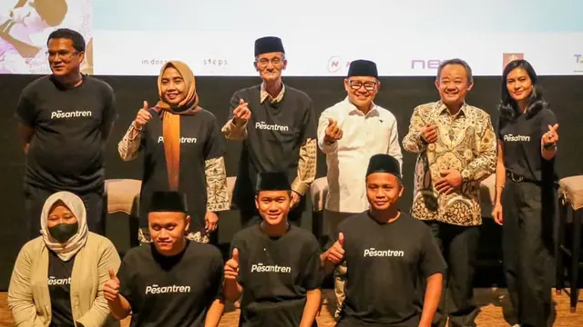 Para Kru dan pemain film Pesantren