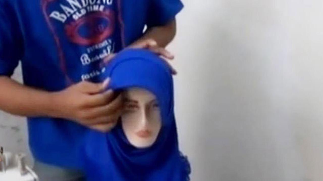 Musim Haji Berkah Bagi Perajin Jilbab dan Kain Ihram