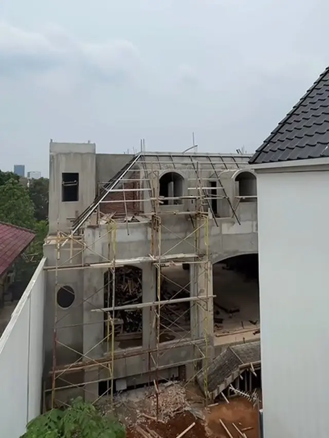 Rumah baru Ayu Dewi (Instagram/mrsayudewi)