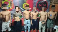 Enam pemuda asal Kota Gorontalo yang berhasil diamankan polisi (Arfandi Ibrahim/Liputan6.com)