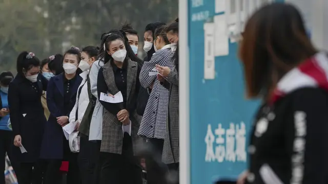 China Mulai Berikan Vaksin COVID-19 Hirup