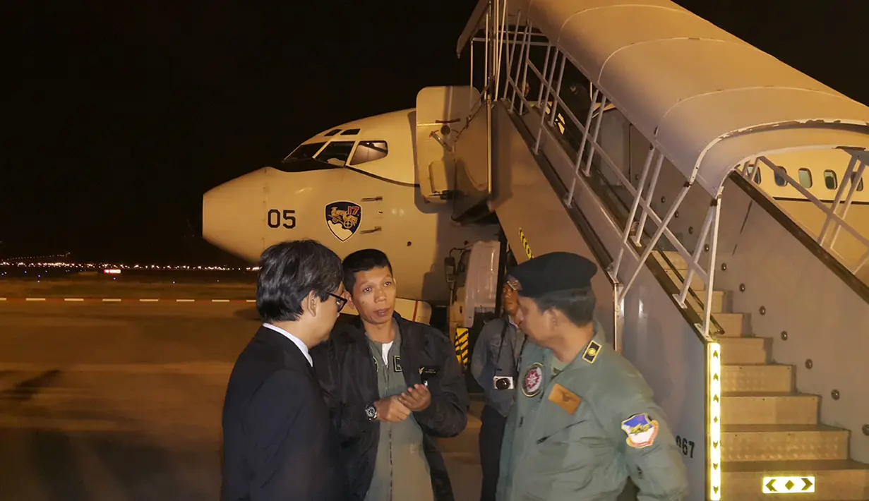 Tim Satgas Penyelamatan dan Pengangkutan WNI yang ada di Yaman telah tiba di Kota Salalah, Oman, Jumat pagi (3/4/2015). Personel yang berjumlah 22 orang itu akan membawa pulang WNI yang masih berada di Yaman. (Puspen TNI)