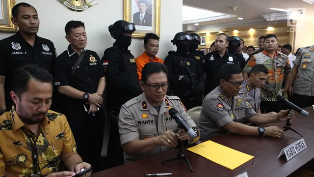 Raut Wajah Pembunuh Satu Keluarga di Bekasi