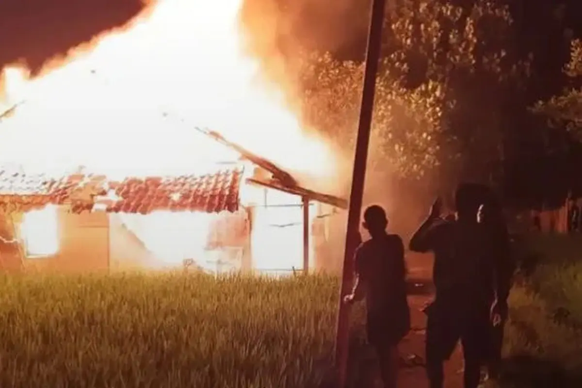 Tragedi Rumah Panggung di Sukabumi Hangus Terbakar, Tiga Bocah Tewas Terjebak Api