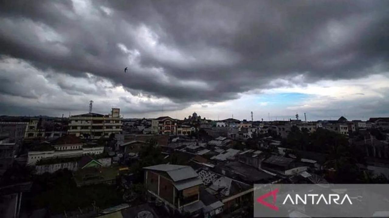 Waspada! Potensi Hujan Lebat di Aceh Hingga Akhir Tahun, Masyarakat Diimbau Siaga Bencana Hidrometeorologi