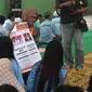 Petugas KPU Yogyakarta lakukan sosialisasi di LP Kelas IIA Wirogunan. (Liputan6.com/Switzy Sabandar)