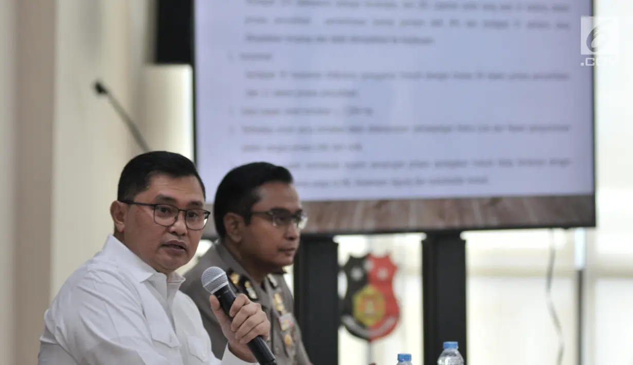 Direktur Tipiter Bareskrim Polri Polri Brigjen Pol Muhammad Fadil Imran dalam rilis penegakan hukum kasus kebakaran hutan dan lahan (Karhutla) di Jakarta, Senin (30/9/2019). Berdasarkan data terbaru Polri, terdapat 325 tersangka perorangan dan 95 korporasi. (merdeka.com/Iqbal S Nugroho)