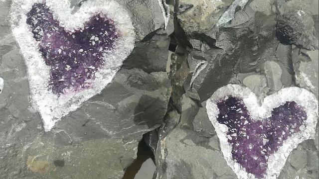 Viral Penambang Uruguay Temukan Batu Kecubung Berbentuk Hati