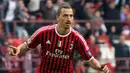 Pada tahun 2010 Zlatan Ibrahimovic dipinjamkan Barcelona ke AC Milan dan dipermanenkan tahun 2011 hingga 2012 dengan total 61 penampilan dan 42 gol.  (EPA/Matteo Bazzi)