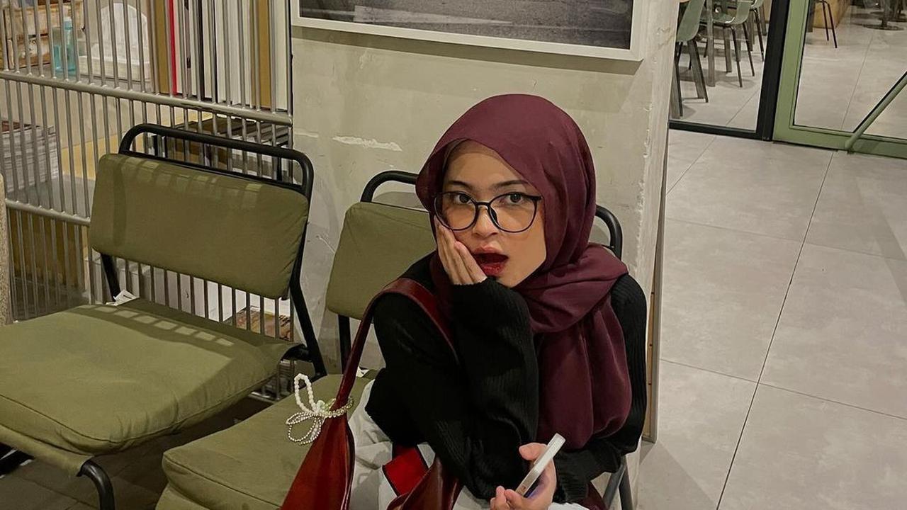 Profil dan Potret Cantik Kesya Tamara Anak Limbad yang Curi Perhatian Nonton Konser JKT48