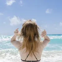 Ilustrasi jerawat punggung. Sumber foto: unsplash.com/Nolan Marketti.