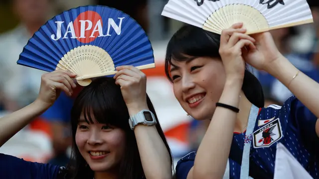 Lucunya Atribut Suporter Jepang di Piala Dunia 2018