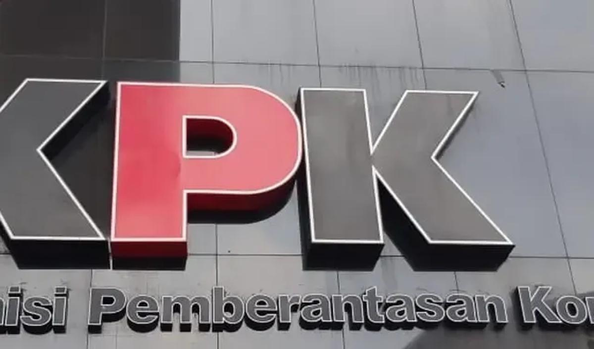 Ali mengatakan, penghuni boleh menempati rumah tersebut selama belum ada putusan pengadilan yang berkekuatan hukum tetap. Meski belum ada putusan inkrah, Ali menyebut penghuni tak bisa menjualnya kepada orang lain.