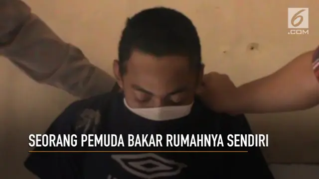 Hanya tidak diberi uang dan makan sama orang tuanya, seorang pemuda di kota Kendari, Sulawesi Tenggara nekat bakar rumah sendiri dengan menggunakan korek api