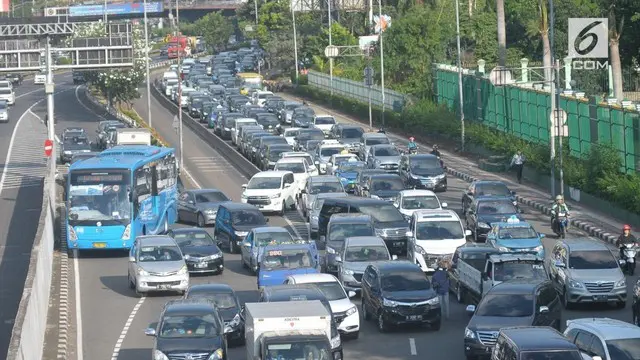 Gubernur DKI Jakarta Djarot Saiful Hidayat mengakui kondisi lalu lintas di ibu kota saat ini semakin macet