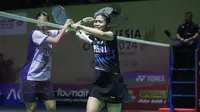 Gregoria Mariska Tunjung Vs Putri Kusuma Wardani di Babak 32 Besar Indonesia Open 2024, di Istora Gelora Bung Karno, Jakarta, Selasa (4/6/2024). (Bola.com/M Iqbal Ichsan)