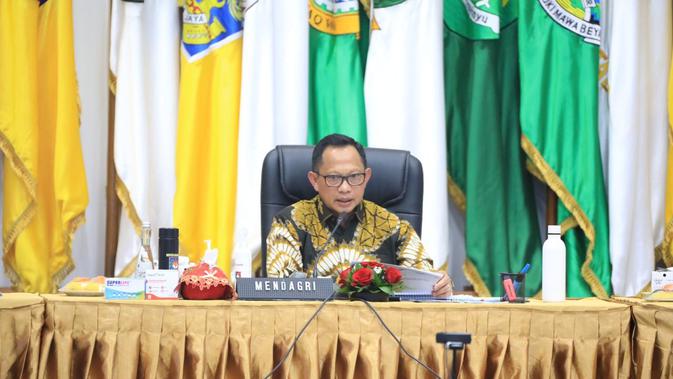 Mendagri Tito membuka Rapat Koordinasi Pencapaian Target Realisasi APBD 2020.